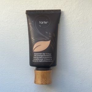 Tarte Amazonian Clay Foundation
